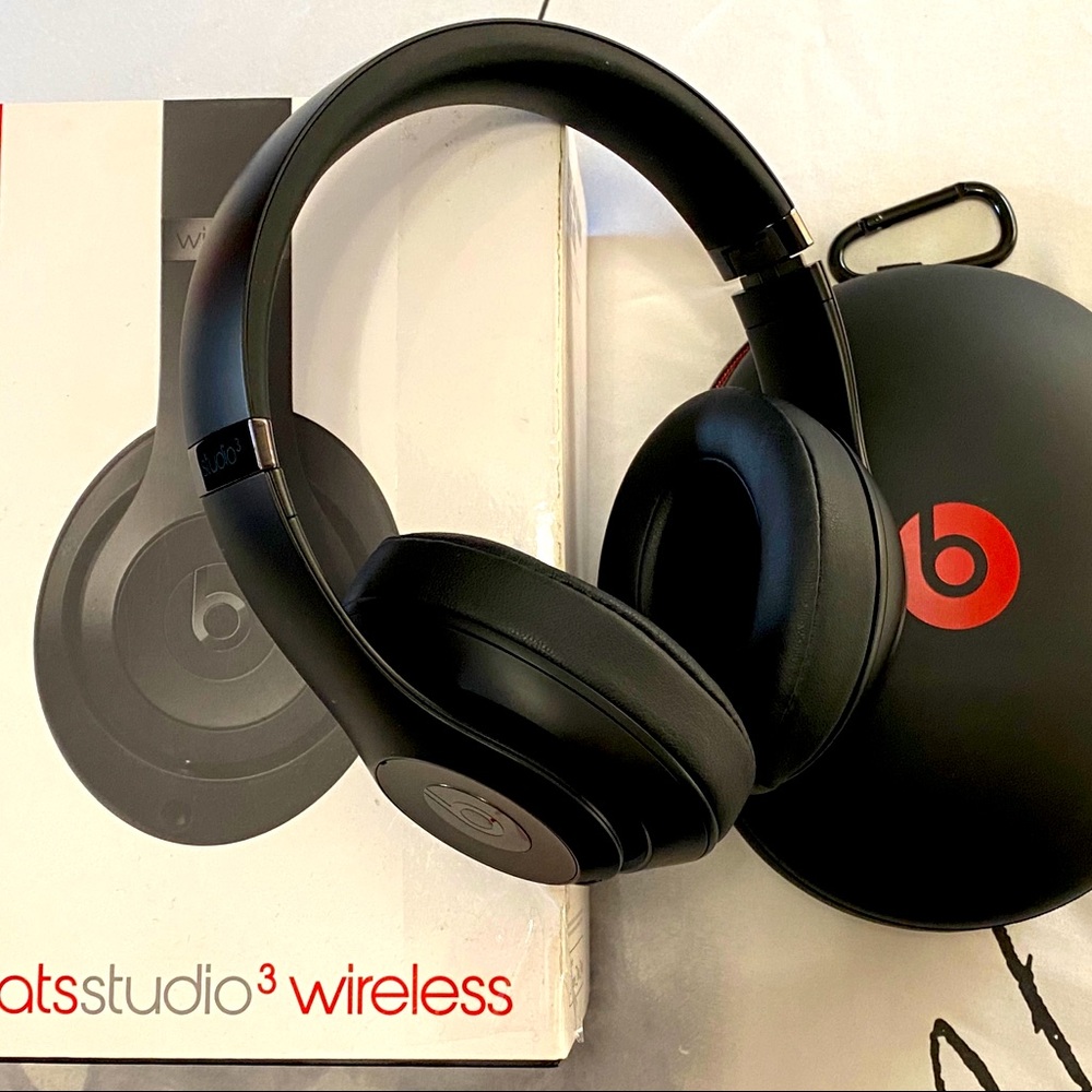 Beats by Dre Studio Wireless 3